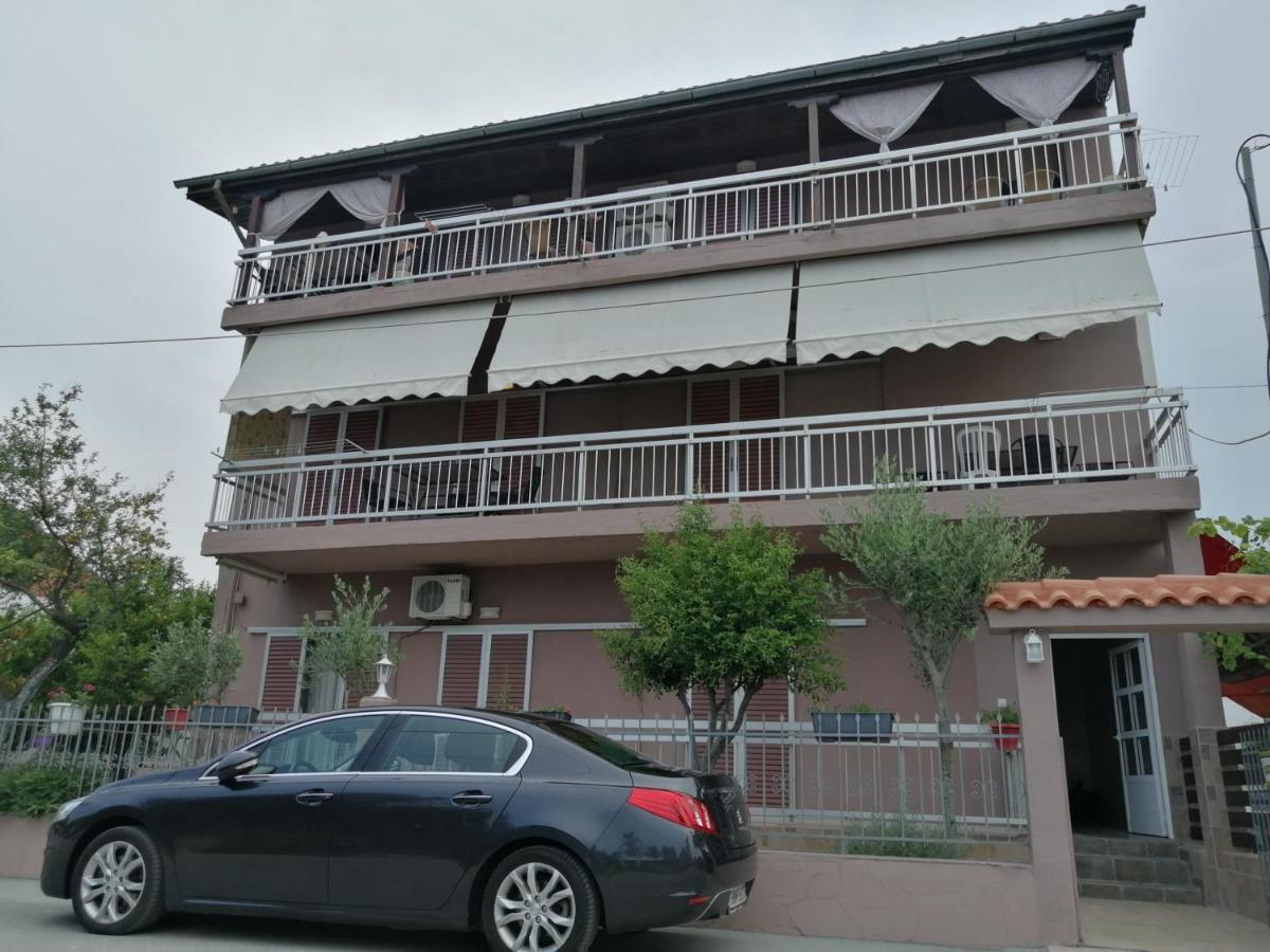 Néa MeságkalaΟ Ακλόνητος公寓式酒店 外观 照片