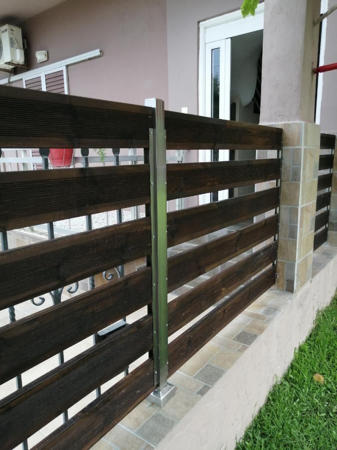 Néa MeságkalaΟ Ακλόνητος公寓式酒店 外观 照片